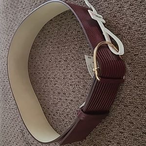 LIZ CLAIBORNE BRAND WOMEN'S BURGUNDY BELT SIZE MEDIUM